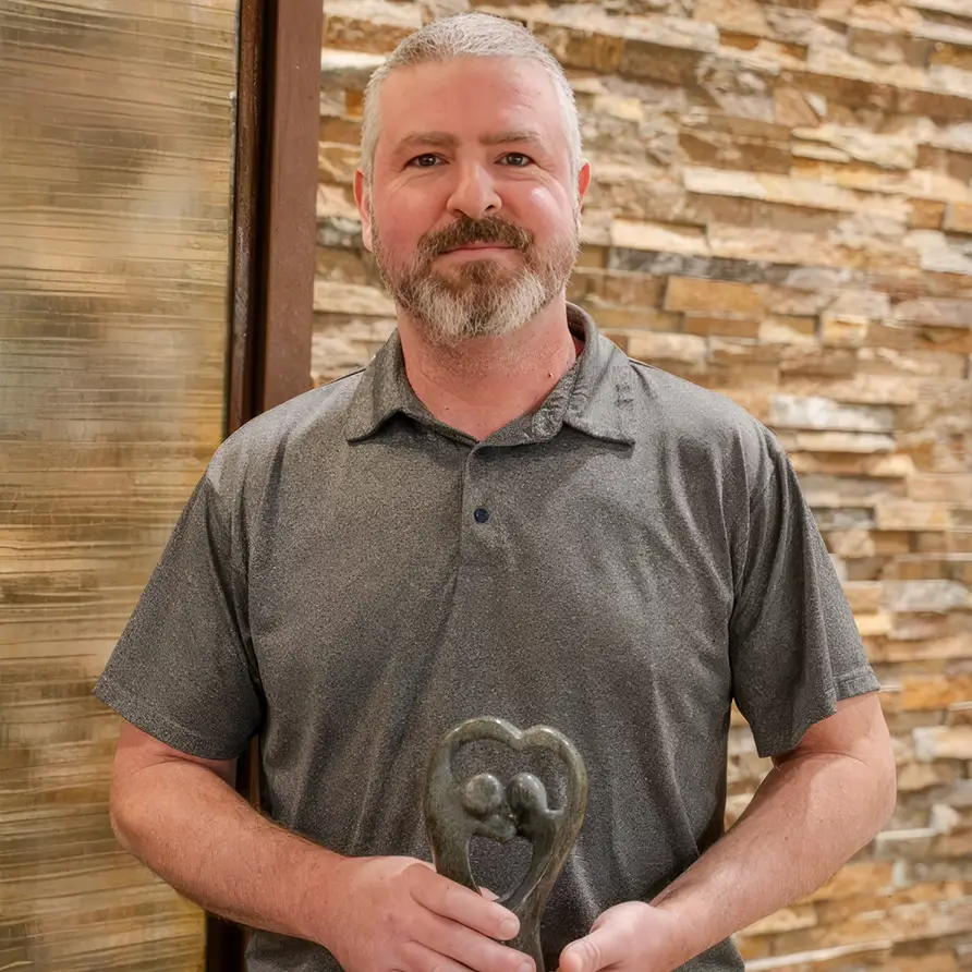 nathan-wooten-with-sunshine-award