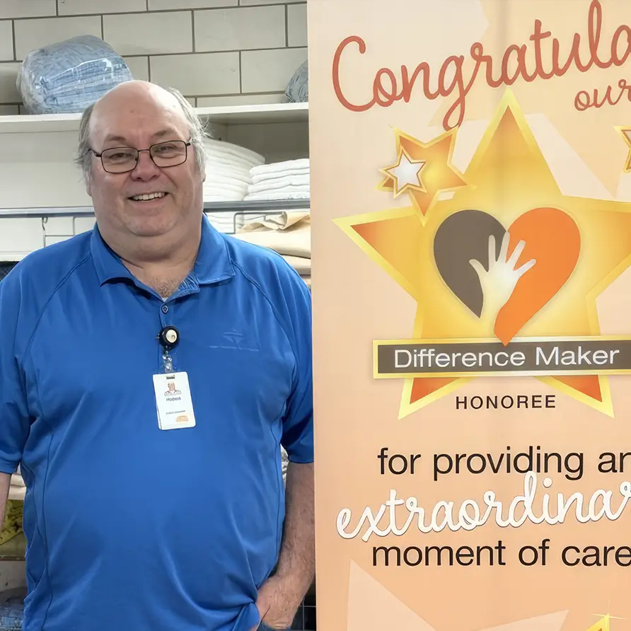 robert-bradberry-with-sunshine-award